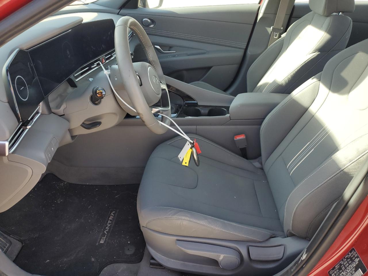 2024 HYUNDAI ELANTRA SEL VIN:KMHLS4DG8RU761947