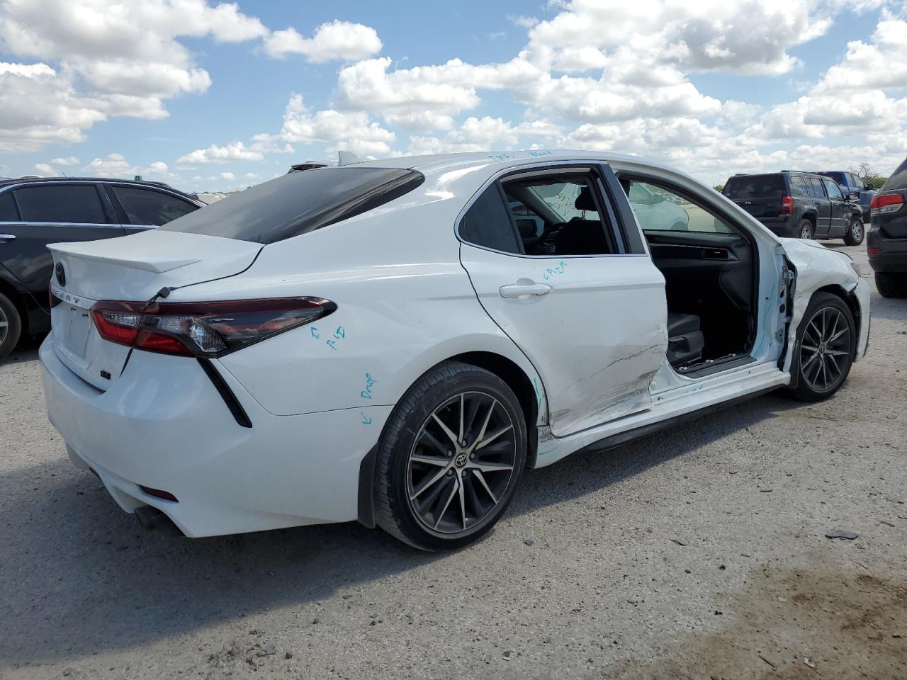 2022 TOYOTA CAMRY SE VIN:4T1G11AK9NU075664