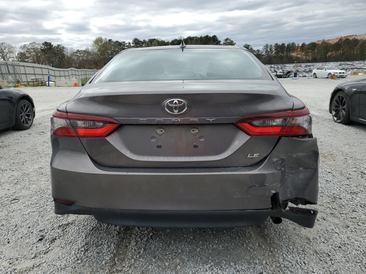 2022 TOYOTA CAMRY LE VIN:4T1C11AK7NU673993