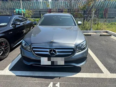 2017 Mercedes-Benz E 220 VIN: