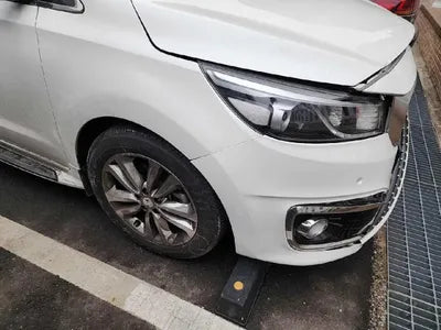 2017 Kia Carnival VIN: