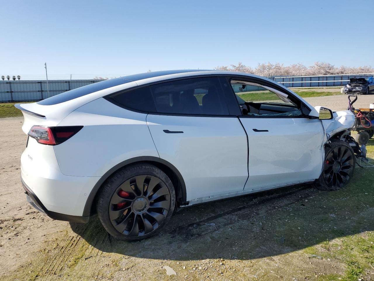 2022 TESLA MODEL Y  VIN:7SAYGDEF3NF459621