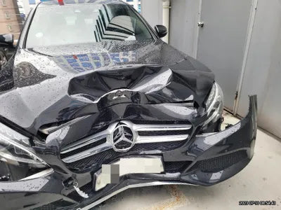 2016 Mercedes-Benz C 200 VIN: