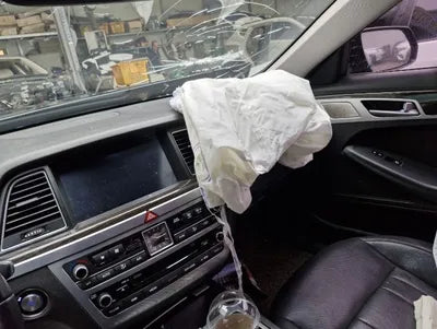 2016 Genesis G80 VIN: