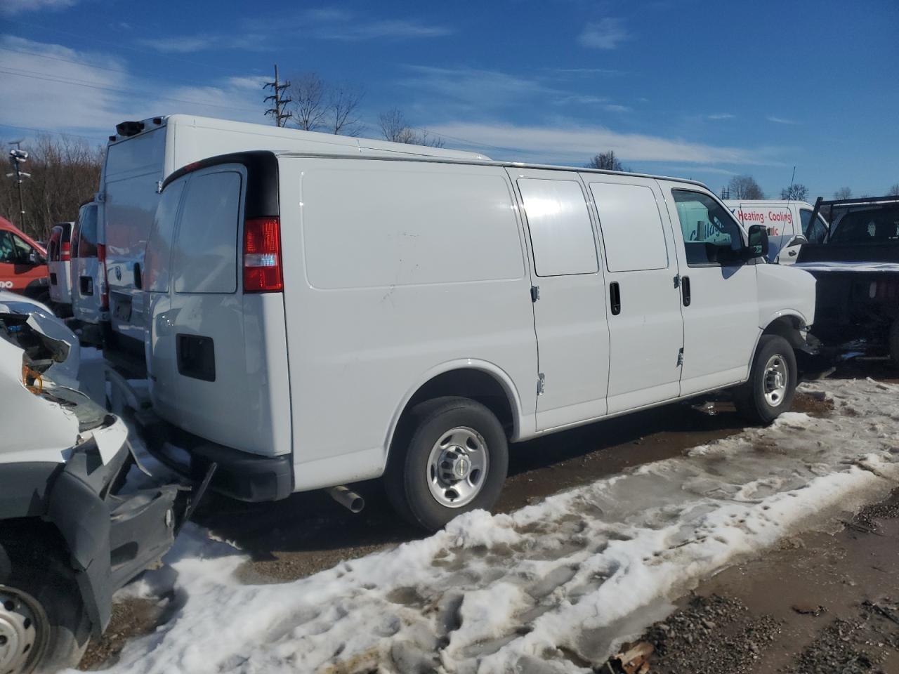 2022 CHEVROLET EXPRESS G2500  VIN:1GCWGAF72N1259915