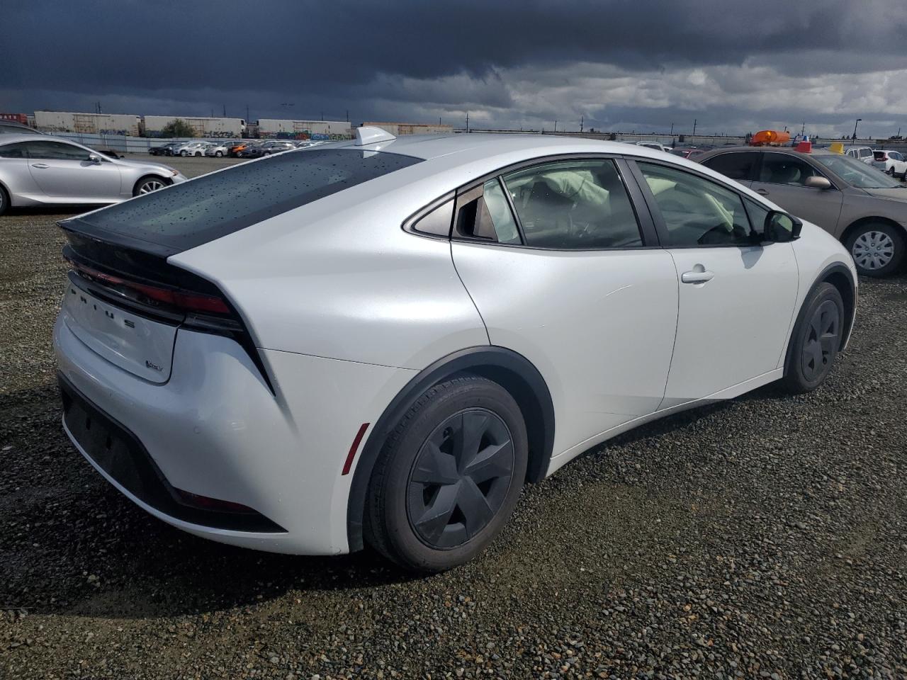 2023 TOYOTA PRIUS LE VIN:JTDACAAU5P3012561