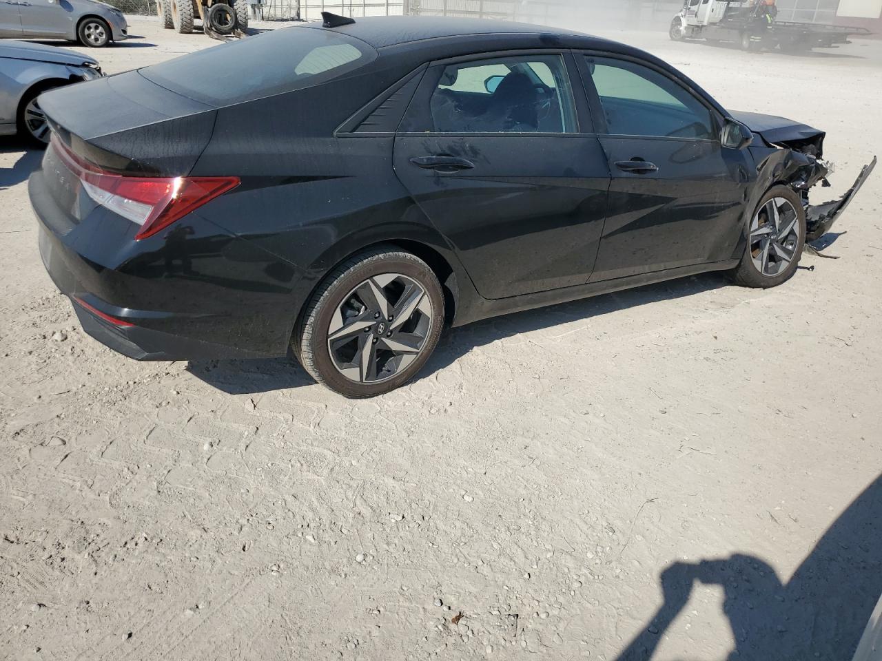 2023 HYUNDAI ELANTRA SEL VIN:KMHLS4AG7PU558971