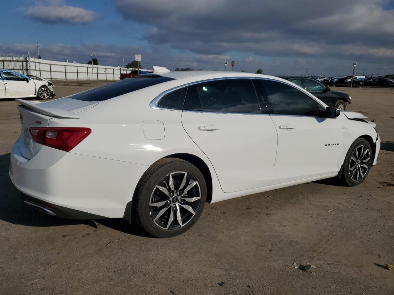 2022 CHEVROLET MALIBU RS VIN:5XXGU4L15KG304103