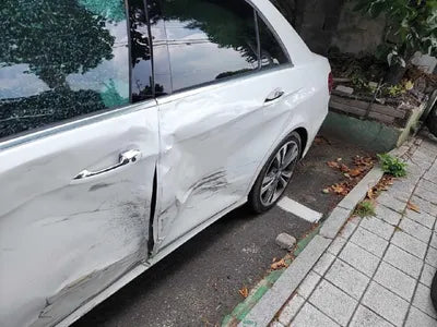 2015 Mercedes-Benz E 220 VIN: