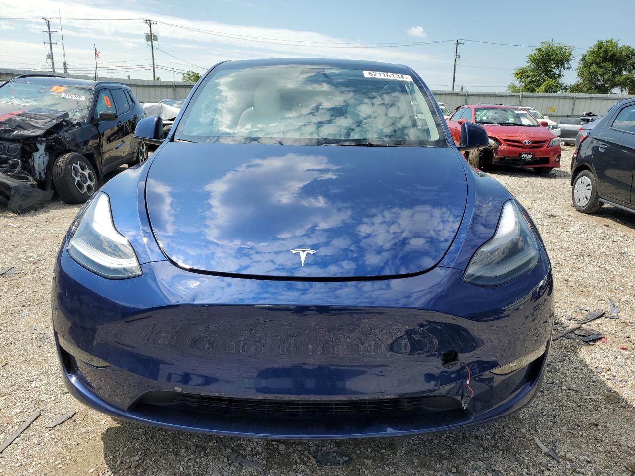 2024 TESLA MODEL Y  VIN:7SAYGDEE0RA266773