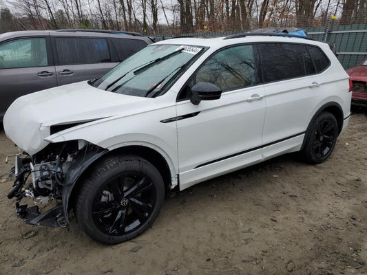 2024 VOLKSWAGEN TIGUAN SE R-LINE BLACK VIN:3VV8B7AX4RM114399