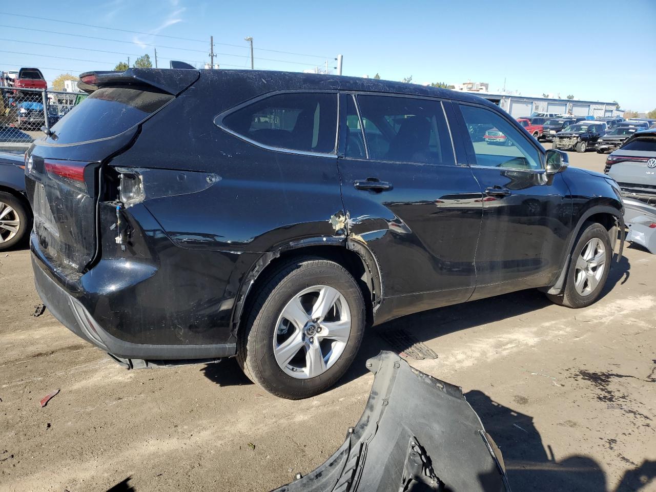 2022 TOYOTA HIGHLANDER L VIN:5TDBZRBH4NS562221