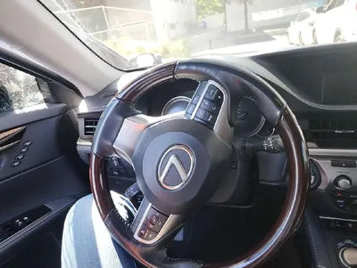 2018 Lexus ES 300 VIN: