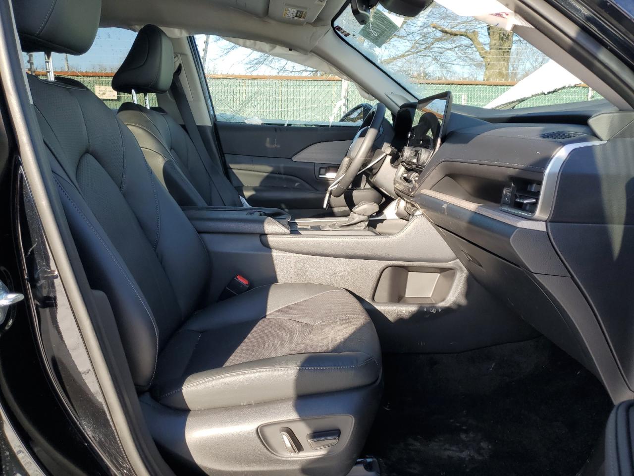 2024 TOYOTA GRAND HIGHLANDER XLE VIN:5TDAAAB51RS058113