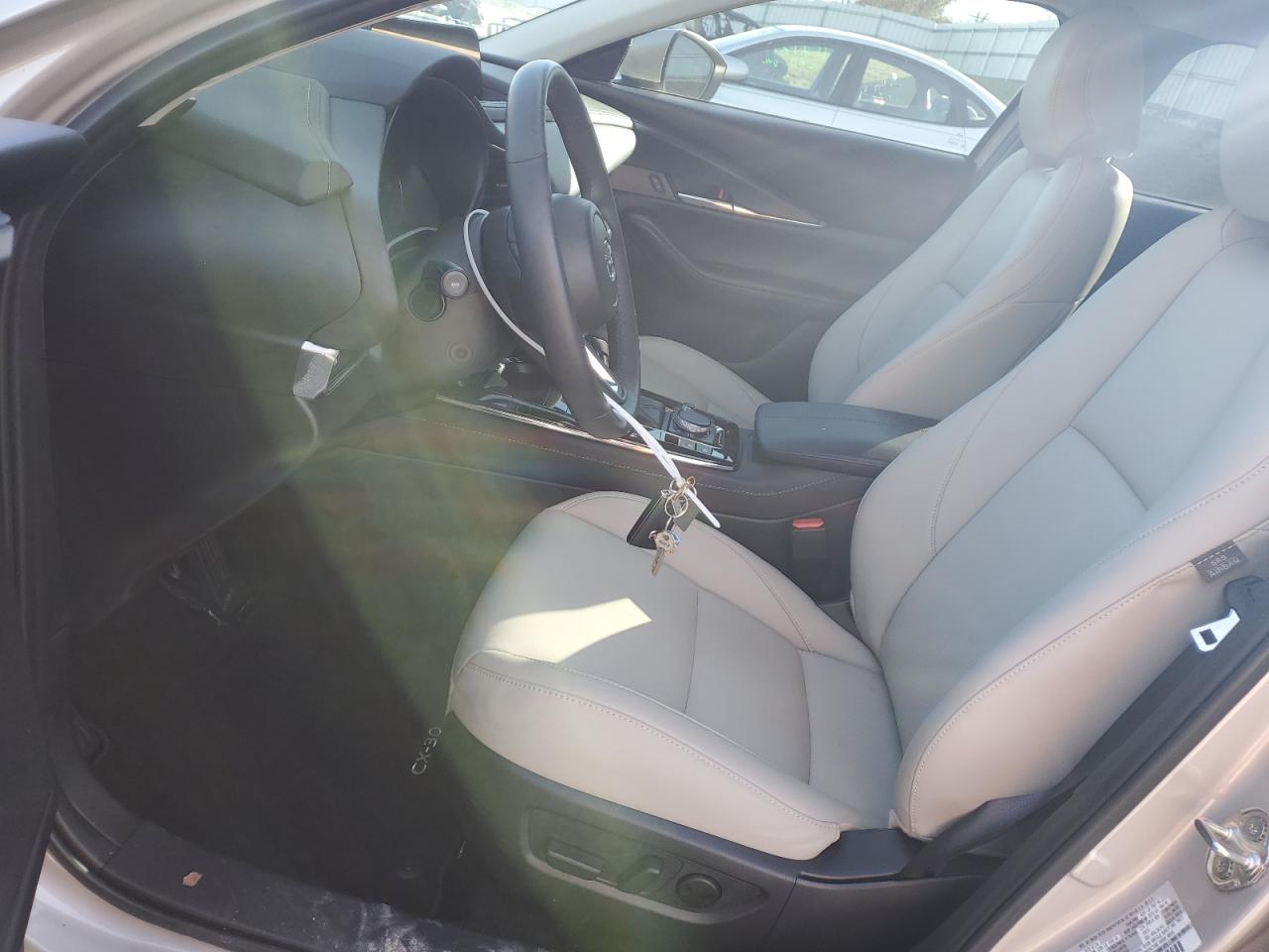 2024 MAZDA CX-30 PREFERRED VIN:3MVDMBCM6RM662187