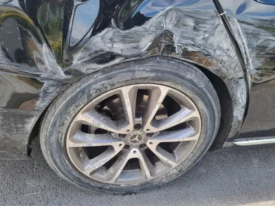 2019 Mercedes-Benz E 300 WDDZF4KB1KA670090 VIN:WDDZF4KB1KA670090