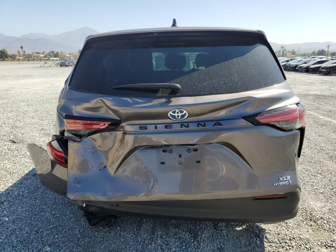 2022 TOYOTA SIENNA XLE VIN:5TDYRKEC1NS097138