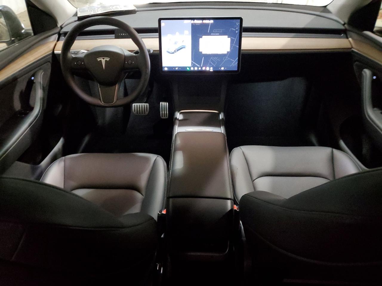 2024 TESLA MODEL Y  VIN:7SAYGDEF9RA281040