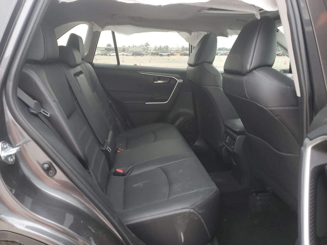 2024 TOYOTA RAV4 XLE PREMIUM VIN:2T3C1RFV9RC299550