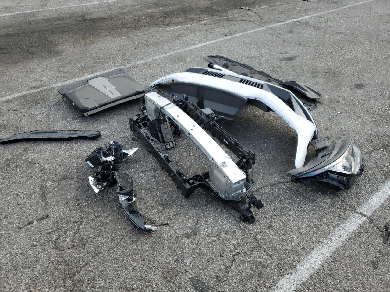 2022 KIA EV6 LIGHT VIN:KNDC3DLC0N5055138