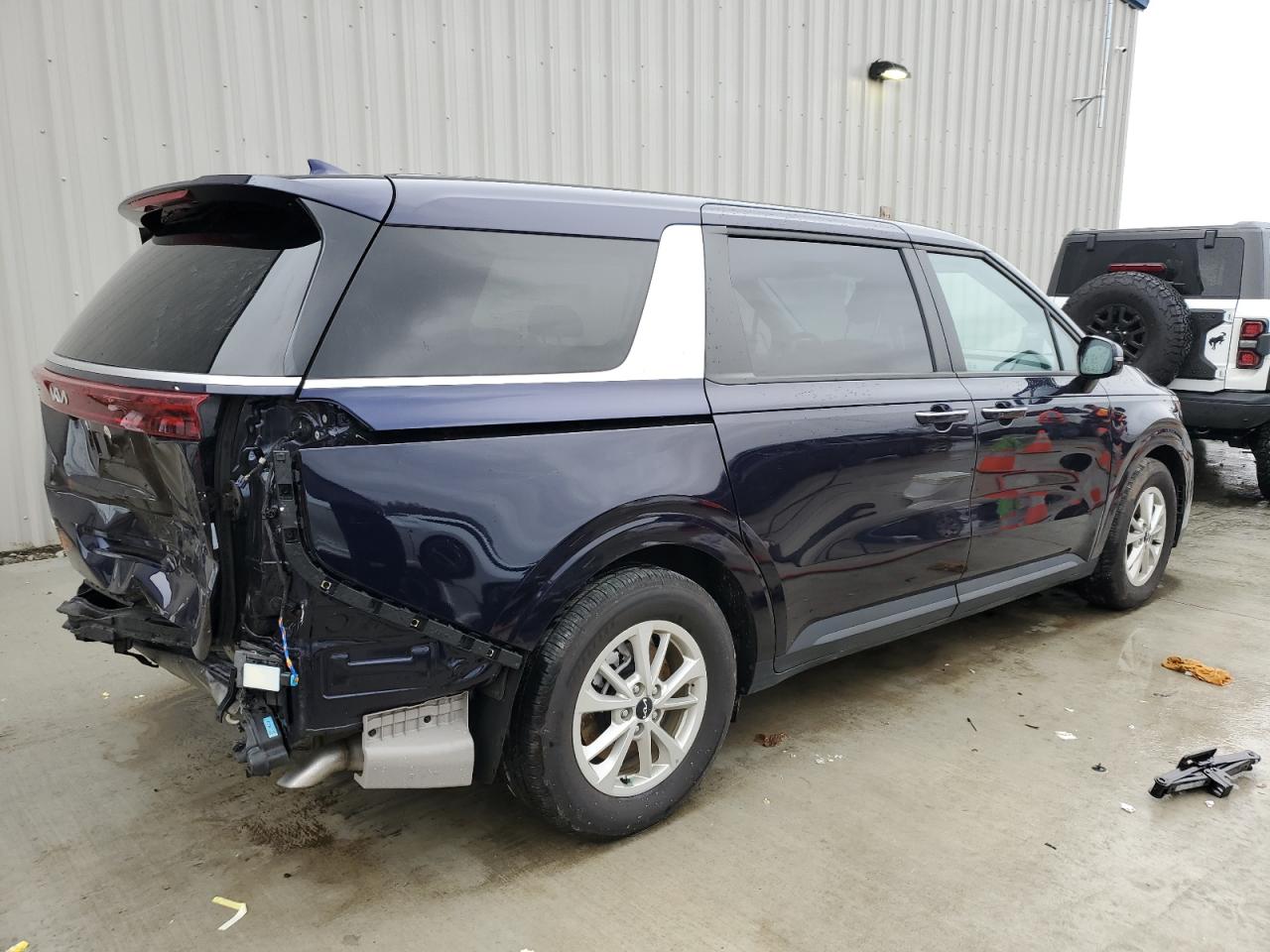 2024 KIA CARNIVAL LX VIN:KNDNB4H33R6434445