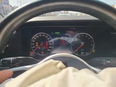 2019 Mercedes-Benz E 300 WDDZF5DBXKA670477 VIN:WDDZF5DBXKA670477