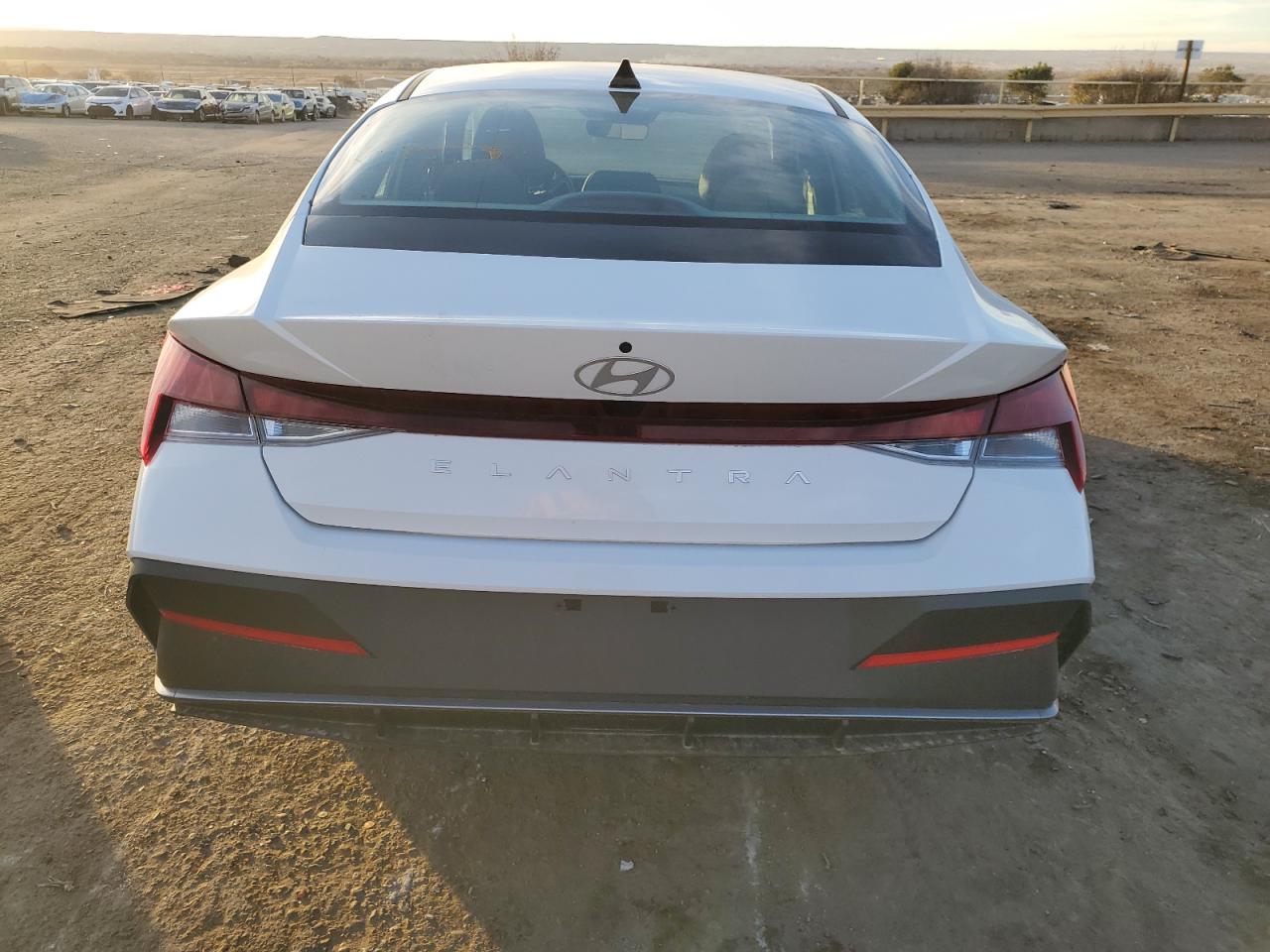 2024 HYUNDAI ELANTRA SEL VIN:KMHLM4DG5RU807325