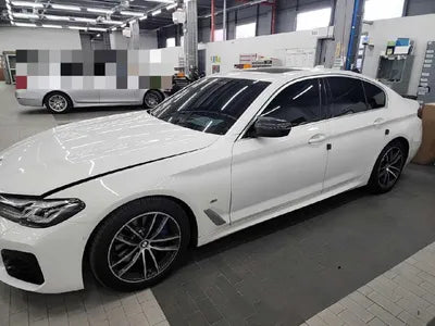 2021 BMW 520 VIN: