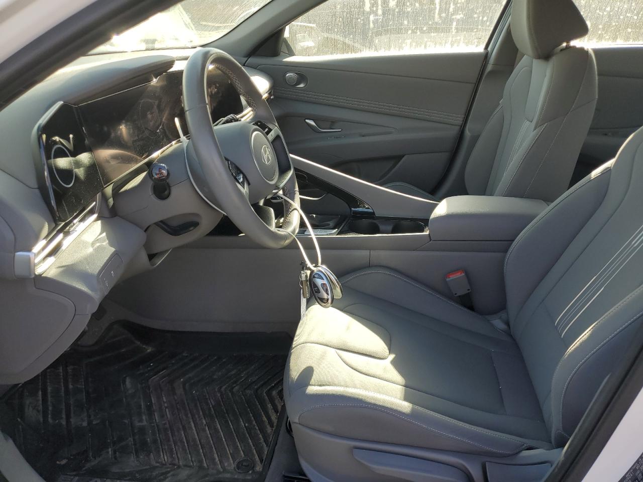 2024 HYUNDAI ELANTRA SEL VIN:KMHLS4DG1RU655582