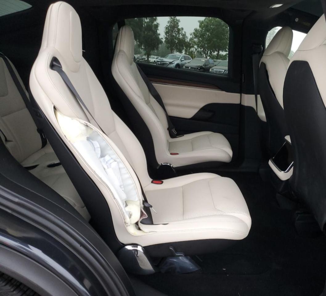 2023 TESLA MODEL X  VIN:7SAXCBE59PF423230