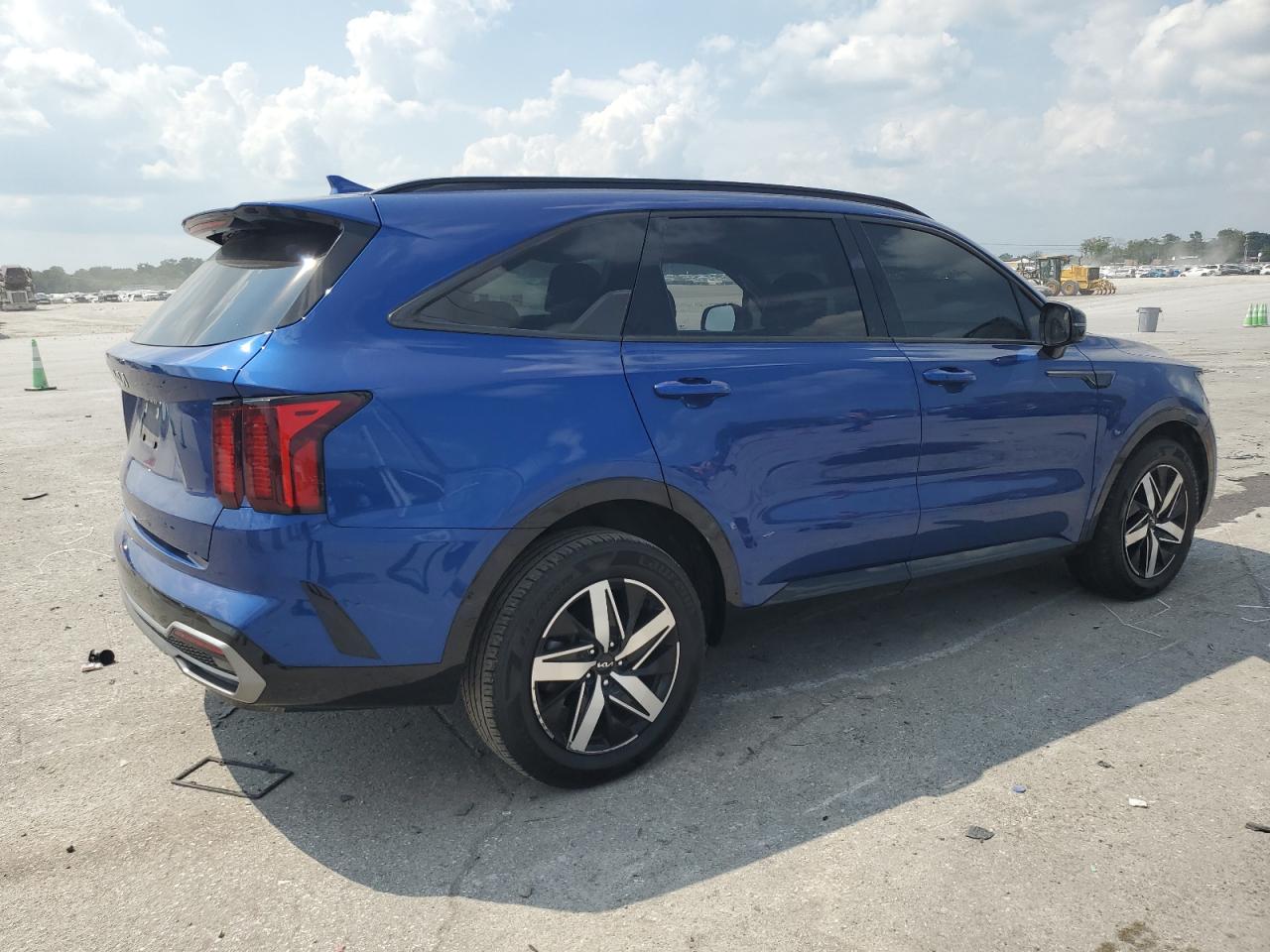 2023 KIA SORENTO S VIN:5XYRL4LC0PG181374