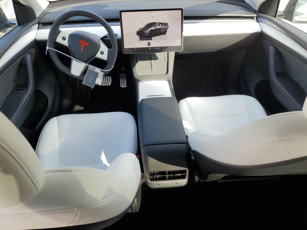 2023 TESLA MODEL Y  VIN:7SAYGDEF2PF864100
