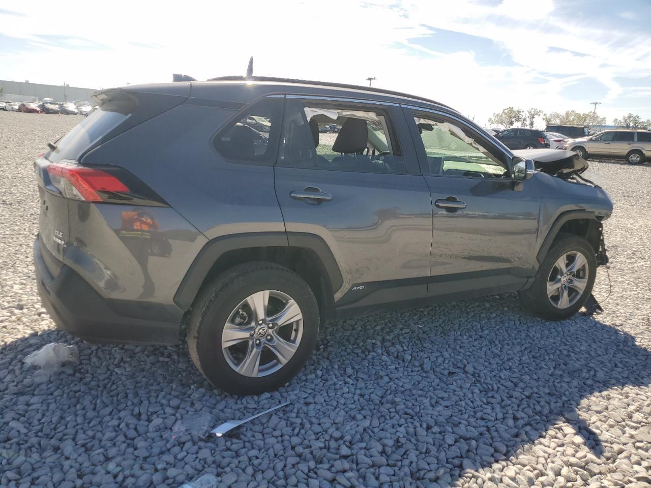 2024 TOYOTA RAV4 XLE VIN:JTMRWRFV5RJ060022
