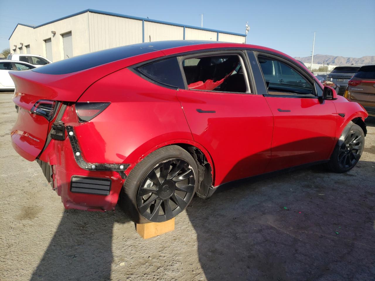 2023 TESLA MODEL Y  VIN:7SAYGDEEXPF812480