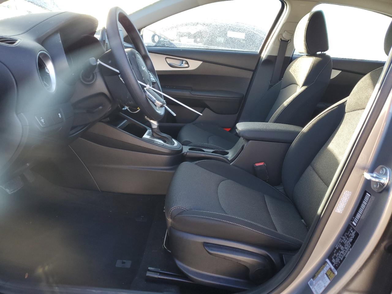2024 KIA FORTE LX VIN:3KPF24AD5RE837814