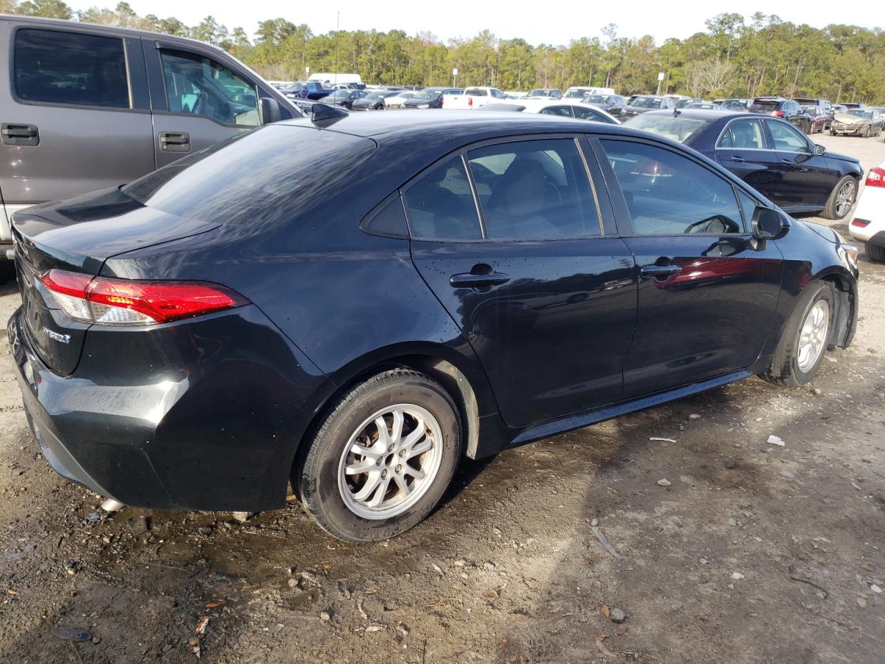 2022 TOYOTA COROLLA LE VIN:JTDEAMDE9NJ043768