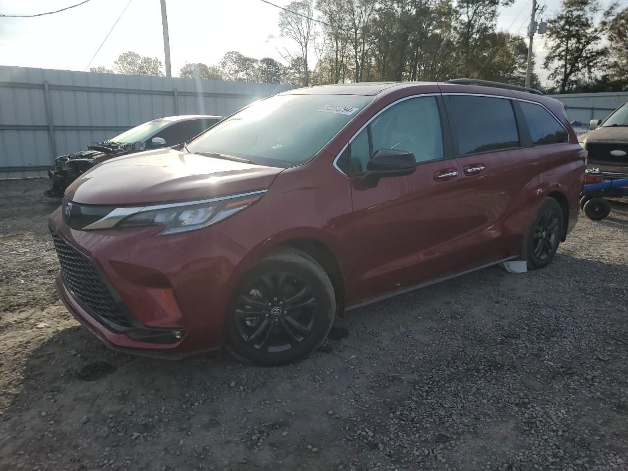 2024 TOYOTA SIENNA XSE VIN:5TDXSKFC4RS112915