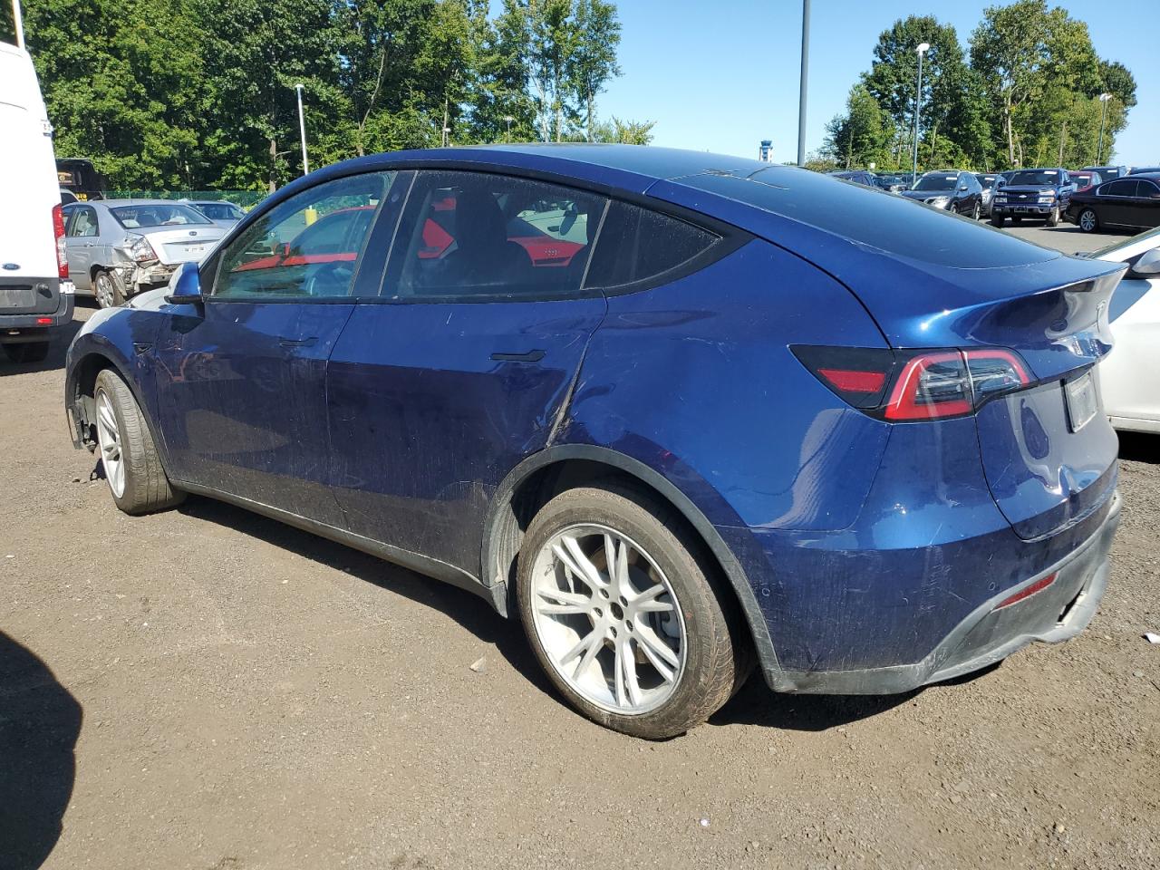 2022 TESLA MODEL Y  VIN:7SAYGDEE1NF318022