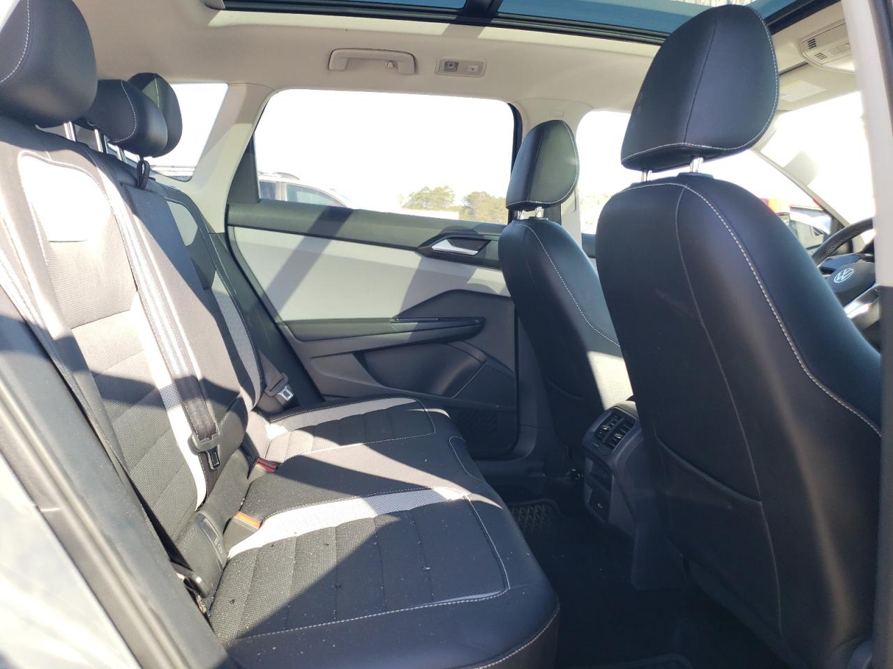 2022 VOLKSWAGEN TAOS SEL VIN:3VV1X7B22NM015161