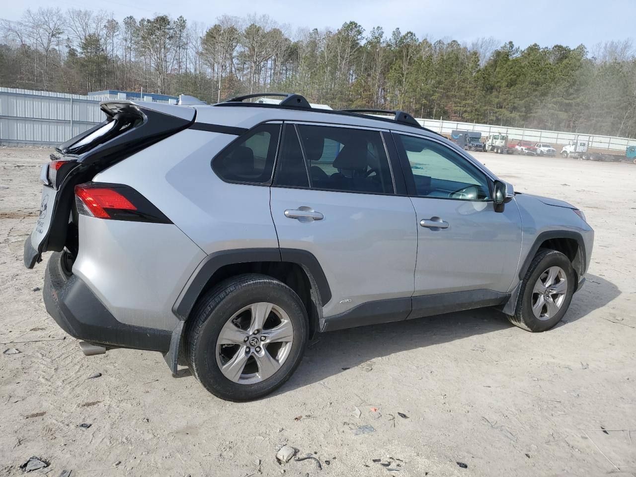 2022 TOYOTA RAV4 XLE VIN:2T3RWRFVXNW140878