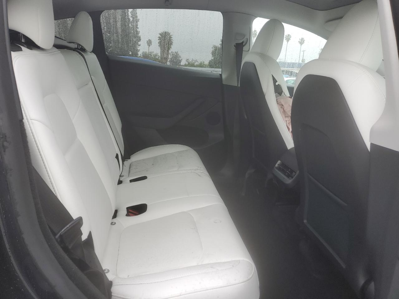 2024 TESLA MODEL Y  VIN:7SAYGDED5RF054851