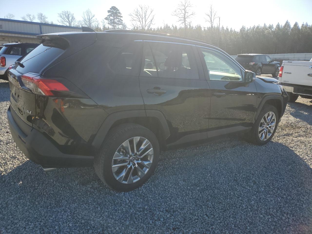 2023 TOYOTA RAV4 XLE PREMIUM VIN:2T3C1RFV4PC245554