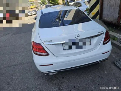 2019 Mercedes-Benz E 300 VIN: