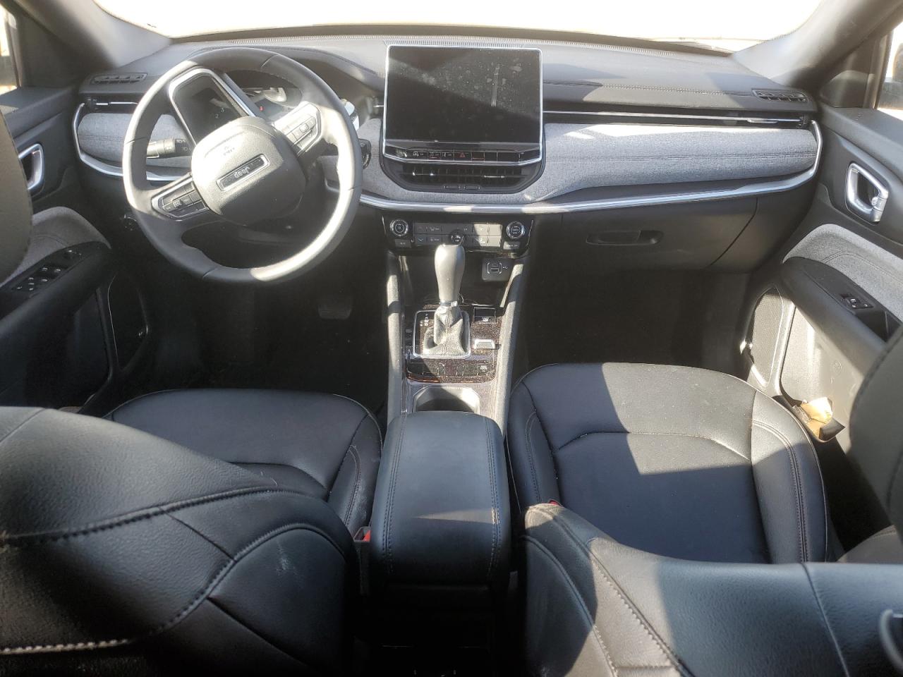 2024 JEEP COMPASS LATITUDE LUX VIN:3C4NJDFNXRT131076