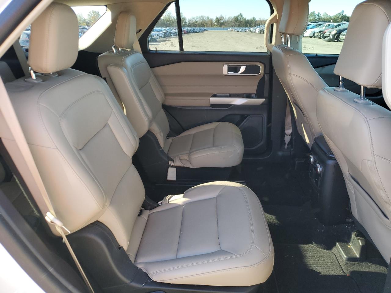 2022 FORD EXPLORER XLT VIN:1FMSK8DH0NGA08353
