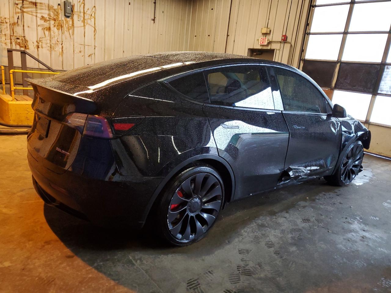 2023 TESLA MODEL Y  VIN:7SAYGDEF5PF795550