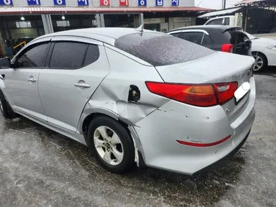 2016 Kia K5 KNAGN418BGA613070 VIN:KNAGN418BGA613070