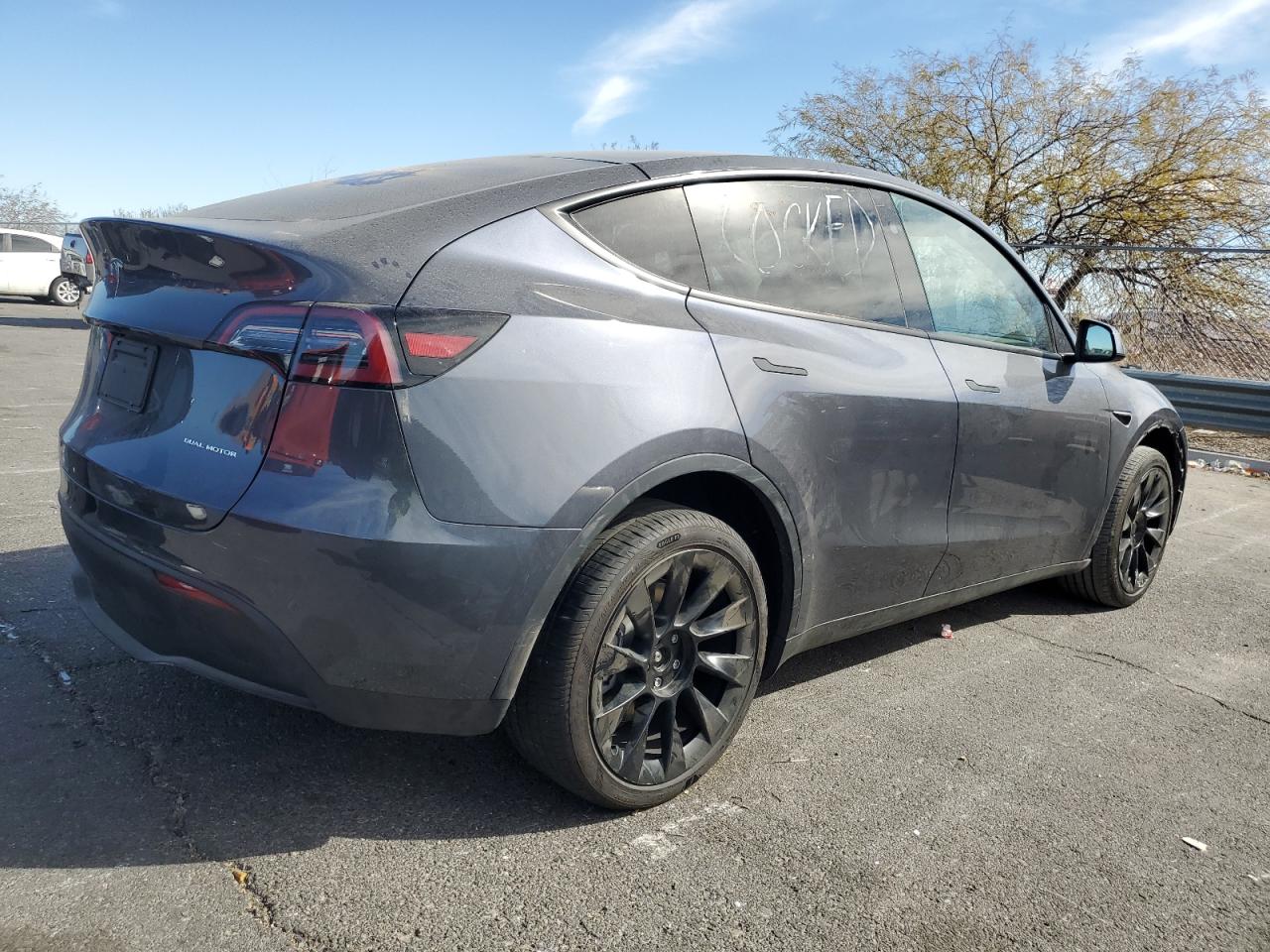 2023 TESLA MODEL Y  VIN:7SAYGDEE8PF912853