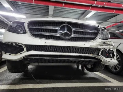 2017 Mercedes-Benz E 300 VIN: