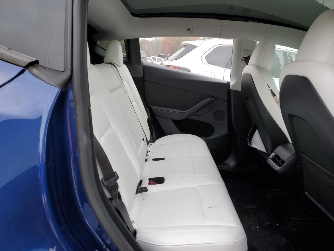 2024 TESLA MODEL Y  VIN:7SAYGDEE4RA266078